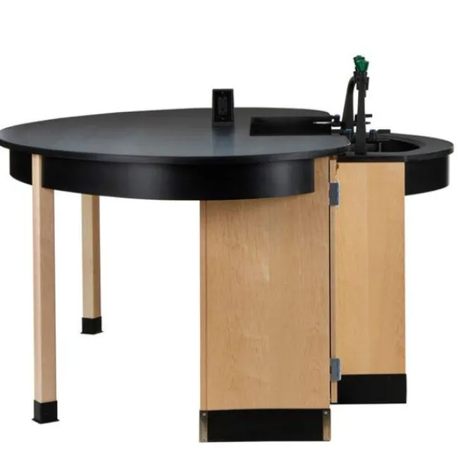 Diversified Spaces Interface Science Workstation^ Science Workstations