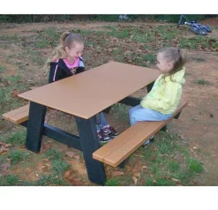 Frog Furnishings Kids Outdoor Picnic Table (4' L)^ Picnic Tables|Outdoor Picnic