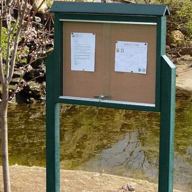 Frog Furnishings Medium Outdoor Message Centers^ Outdoor Boards|Enclosed Boards