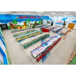 AmTab Ocean Wave Top Mobile Stool Cafeteria Tables^ Cafeteria|Cafeteria Tables